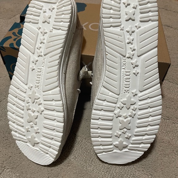 Hey Dude Wendy Shoe Size 10 Color Zebra New with Tags - Picture 2 of 3